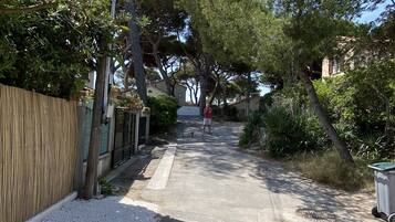 Enceinte de lâhĂ©bergement