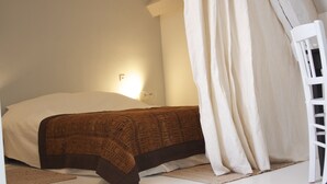 1 bedroom, iron/ironing board, free WiFi - La Petite Maison d'à Côté® 3km from Saint Aignan Beauval ZooPark (Saint-Aignan-sur-Cher)