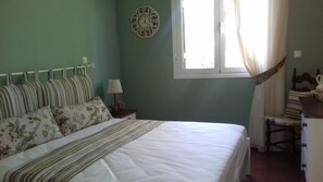 3 Schlafzimmer, Bügeleisen/Bügelbrett, kostenloses WLAN, Bettwäsche