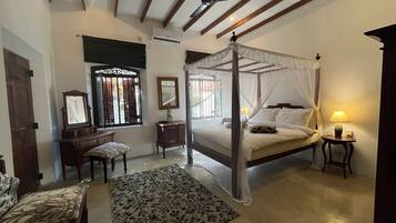 5 chambres, fer et planche Ă repasser, accĂšs Internet, draps fournis