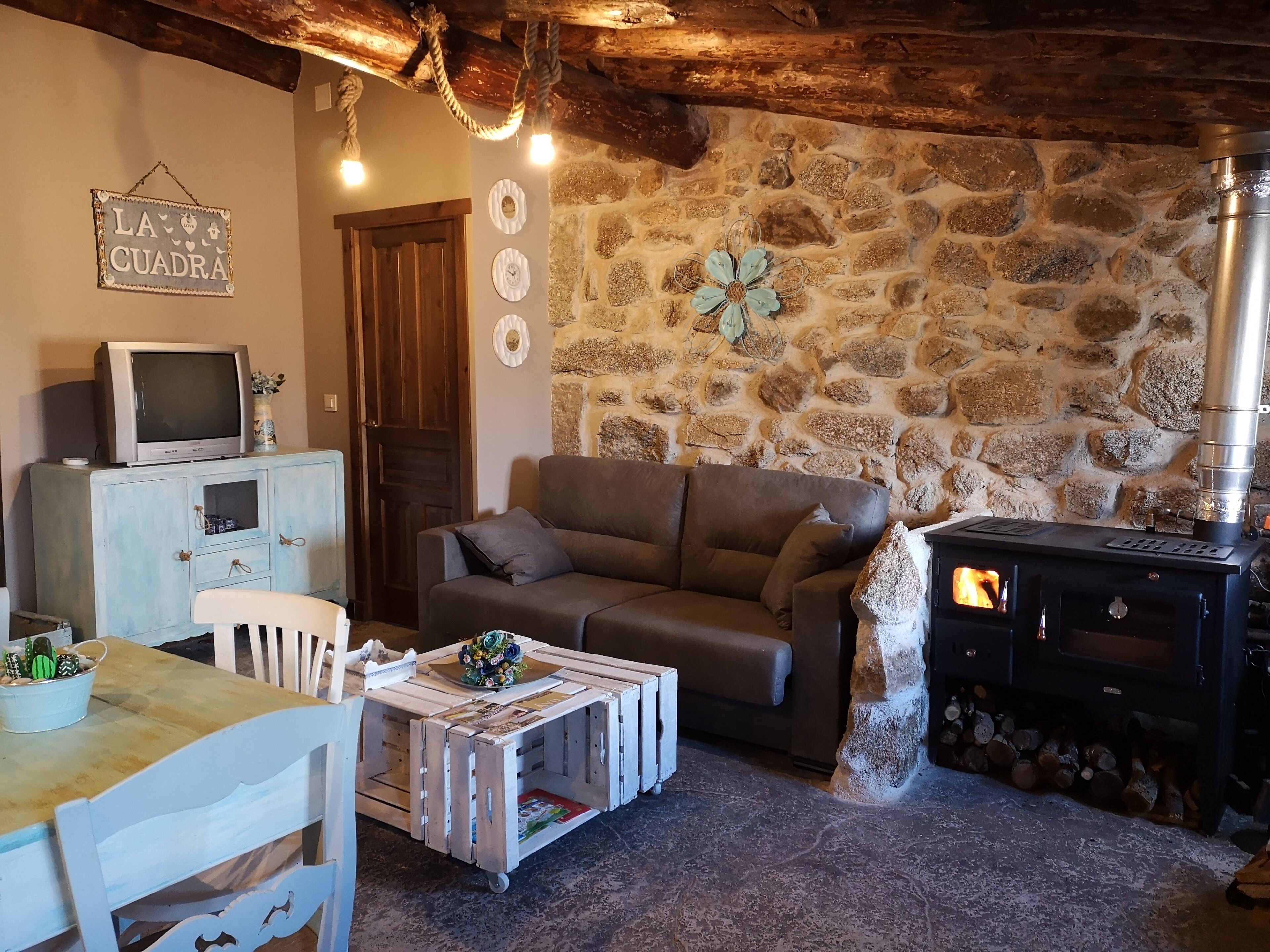 Casas Rurales Paredes, La Cuadra