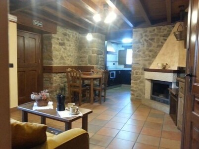 Casa de Aldea Mariana, 10 minutes from Oviedo