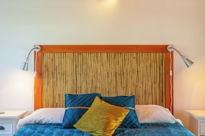 1 chambre, fer et planche Ă repasser, draps fournis