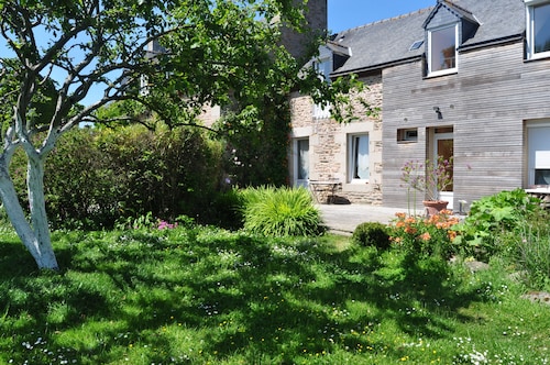 studio at 2OO meters from the sea