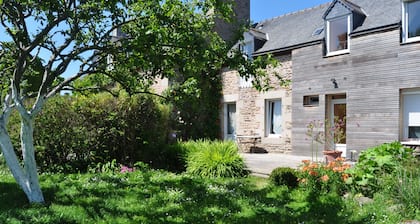 studio at 2OO meters from the sea