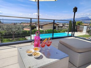 Property grounds - Villa Madabà - swimming pool, fantastic lake view (Bardolino)