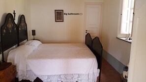 2 quartos, ferros/tábuas de passar roupa, Wi-Fi de cortesia