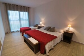 7 Schlafzimmer, Bügeleisen/Bügelbrett, kostenloses WLAN, Bettwäsche