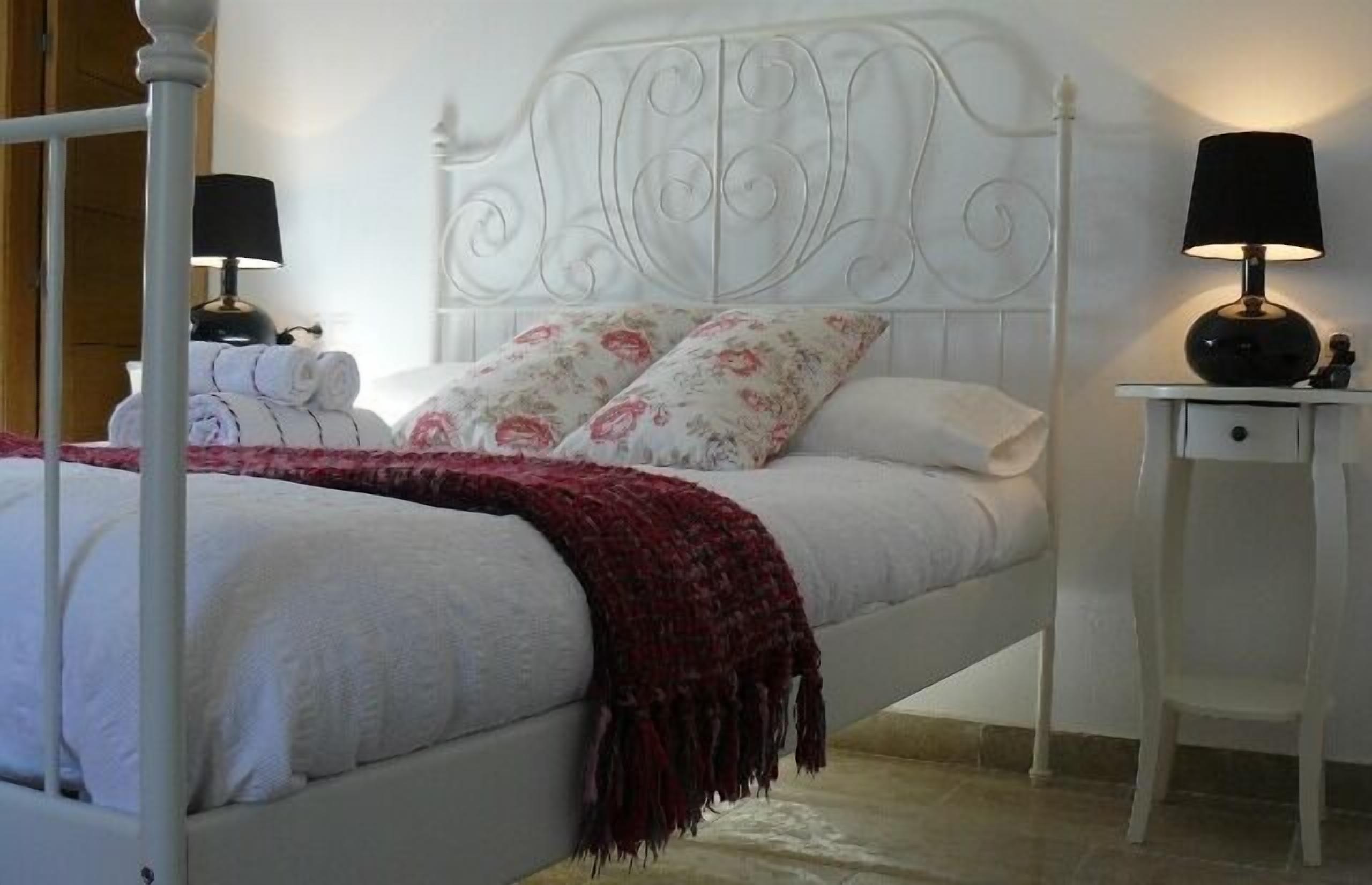 Rural house (full rental) El Lucero de La Lecheria de Babia. San Emiliano