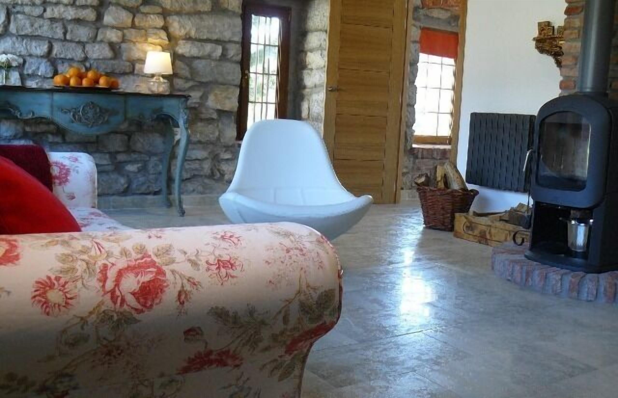 Rural house (full rental) El Lucero de La Lecheria de Babia. San Emiliano