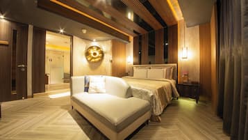 Kamar Desain | Seprai antialergi, minibar, dan dilengkapi dengan perabotan berbeda-beda