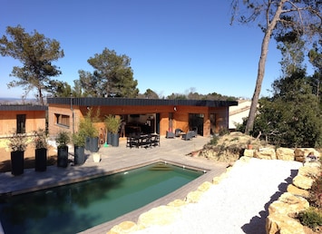 Vue d'ensemble maison terrasses