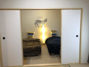 Minibar, desk, soundproofing, free WiFi - Midtown Sakura Apartment House 102 (Nachikatsuura)