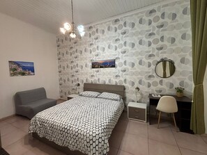 2 chambres, bureau, fer et planche à repasser, Wi-Fi gratuit