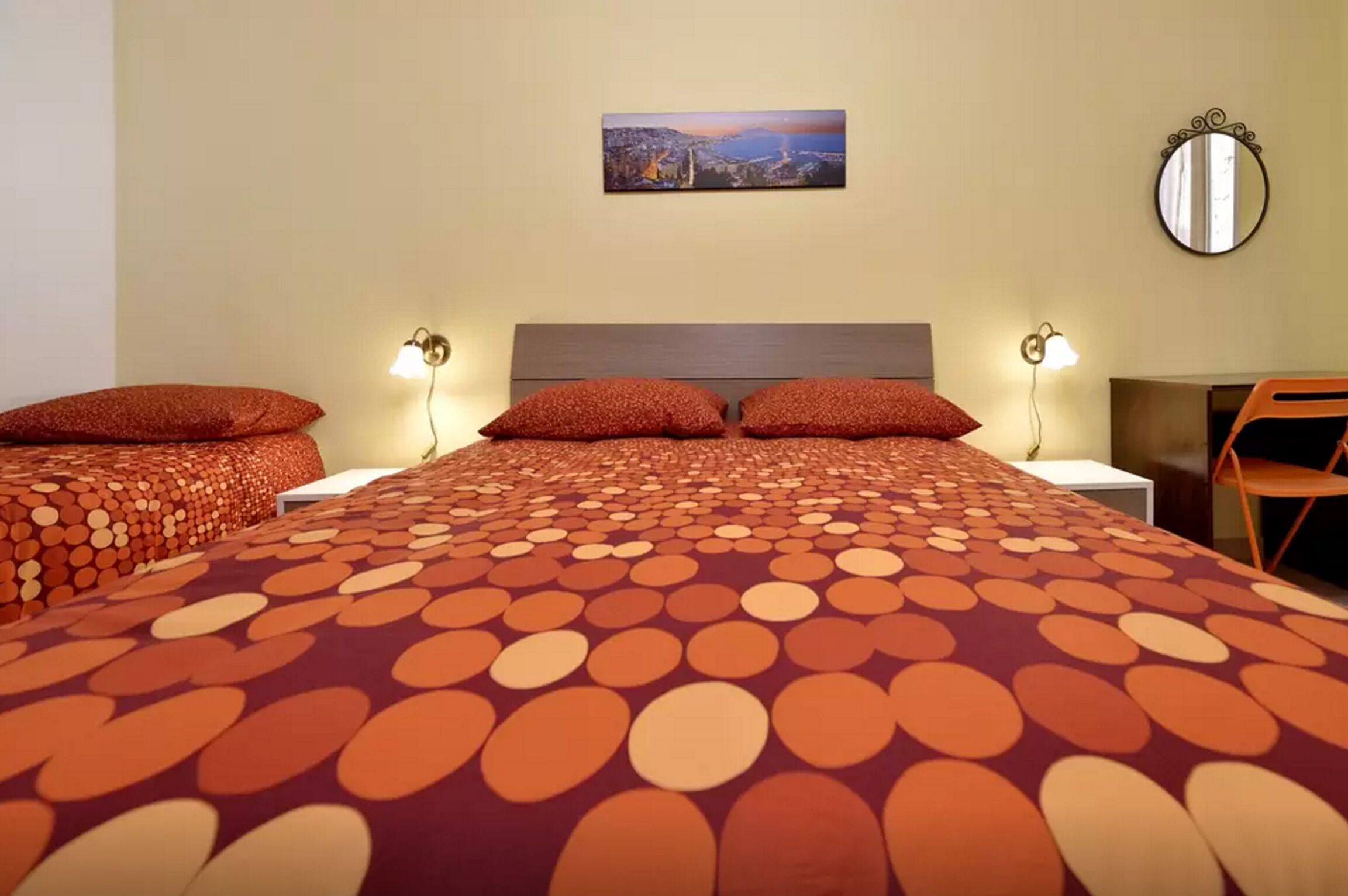 2 bedrooms, desk, iron/ironing board, free WiFi