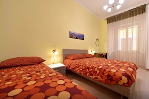 2 bedrooms, desk, iron/ironing board, travel cot