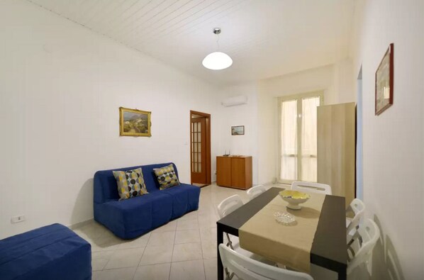 Interior - Exclusive apartment for couples or families in the center of Naples (Napoli)