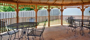 Gazebo - Candlewood Suites Augusta (Augusta)