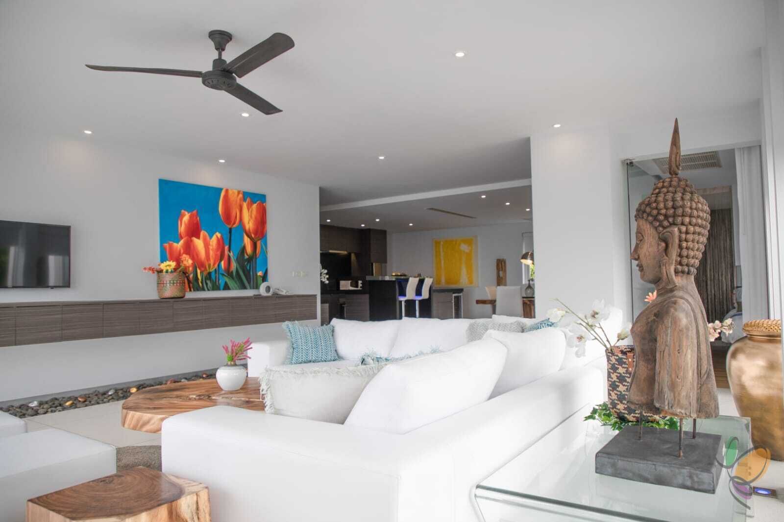 Spacious private villa - apartment: pool / garden / sea view within 5* Resort 