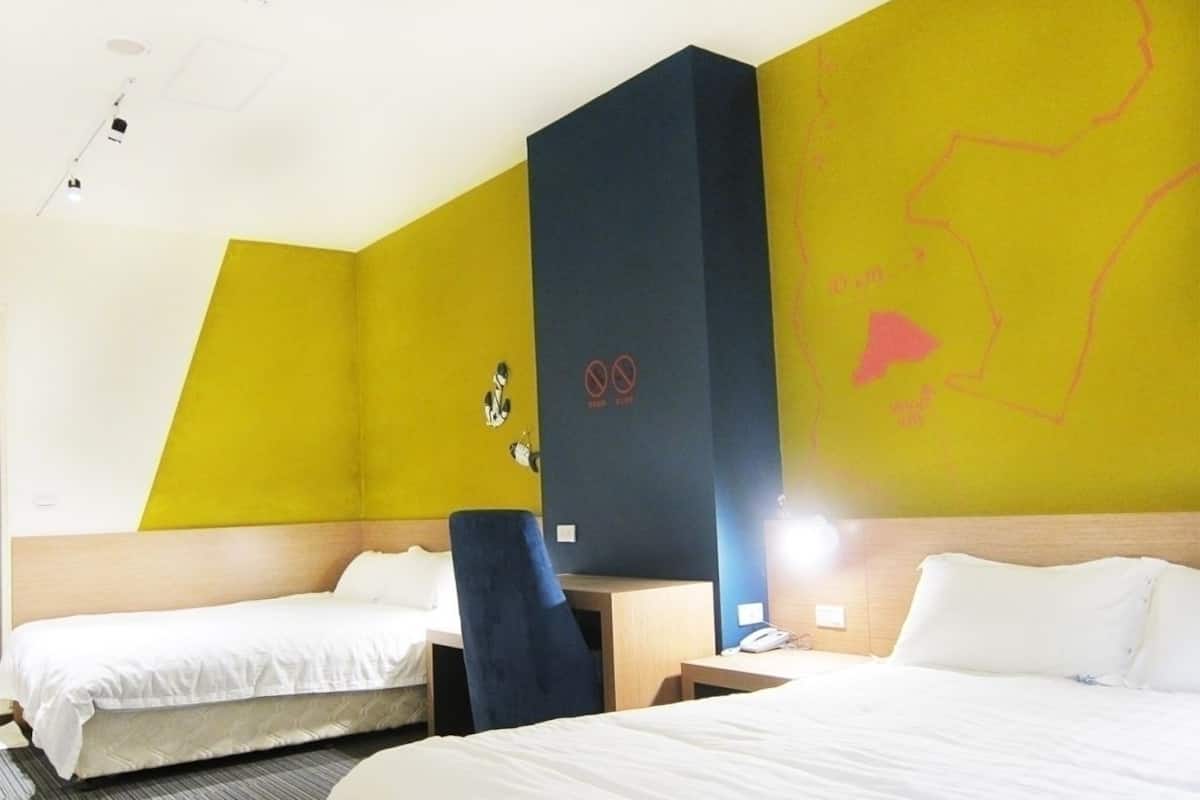 Standard Quadruple Room, 2 Double Beds, Non Smoking | Desk, free WiFi