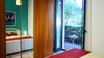 2 Schlafzimmer, Reisekinderbett, kostenloses WLAN, Bettwäsche