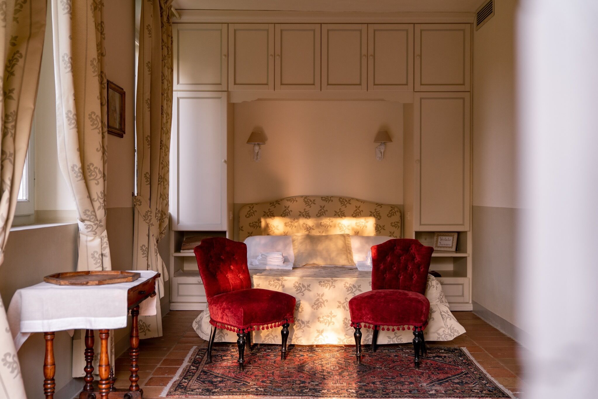 On the ground floor of an old farmhouse, in the countryside with swimming pool