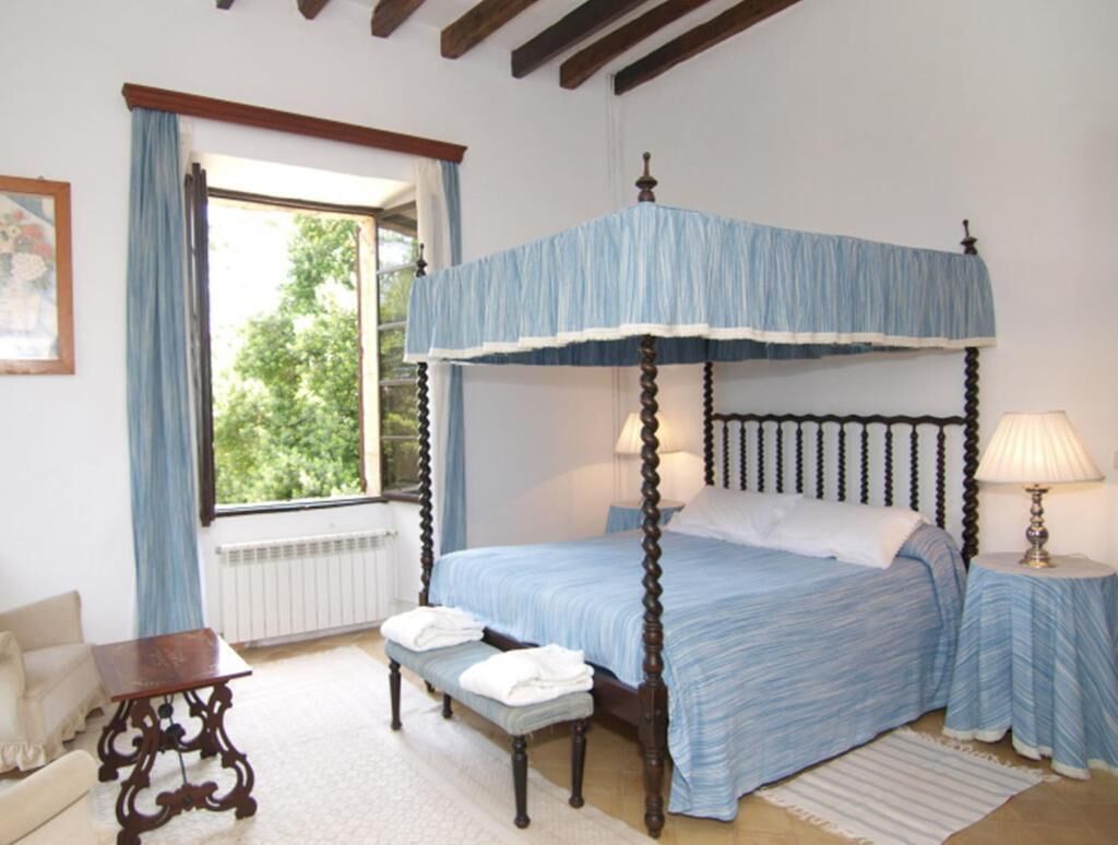 1 bedroom, in-room safe, iron/ironing board, free WiFi