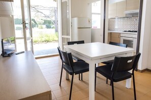 Dining - M050 - Marcelli, three-room apartment with garden 200 meters from the sea (Marcelli)