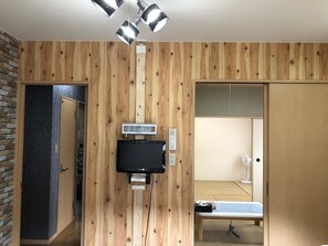 Family Apartment | 2 bedrooms, minibar, desk, soundproofing - Midtown Sakura Apartment House 202 (Nachikatsuura)