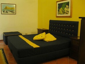 2 chambres, fer et planche à repasser, accès à Internet, literie fournie