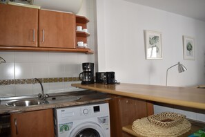 Interior - Almijara apartment in the square of Cómpeta with beautiful views (Cómpeta)