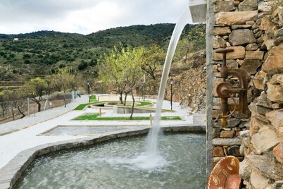 Rural house (full rental). Reul Alto Cortijos Rurales. From 2 to 4 persons