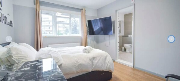 5 soverom, skrivebord, strykejern/-brett og wi-fi (inkludert)