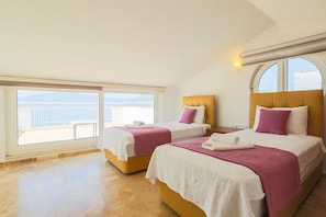 4 chambres, fer et planche à repasser, lit parapluie, Wi-Fi gratuit