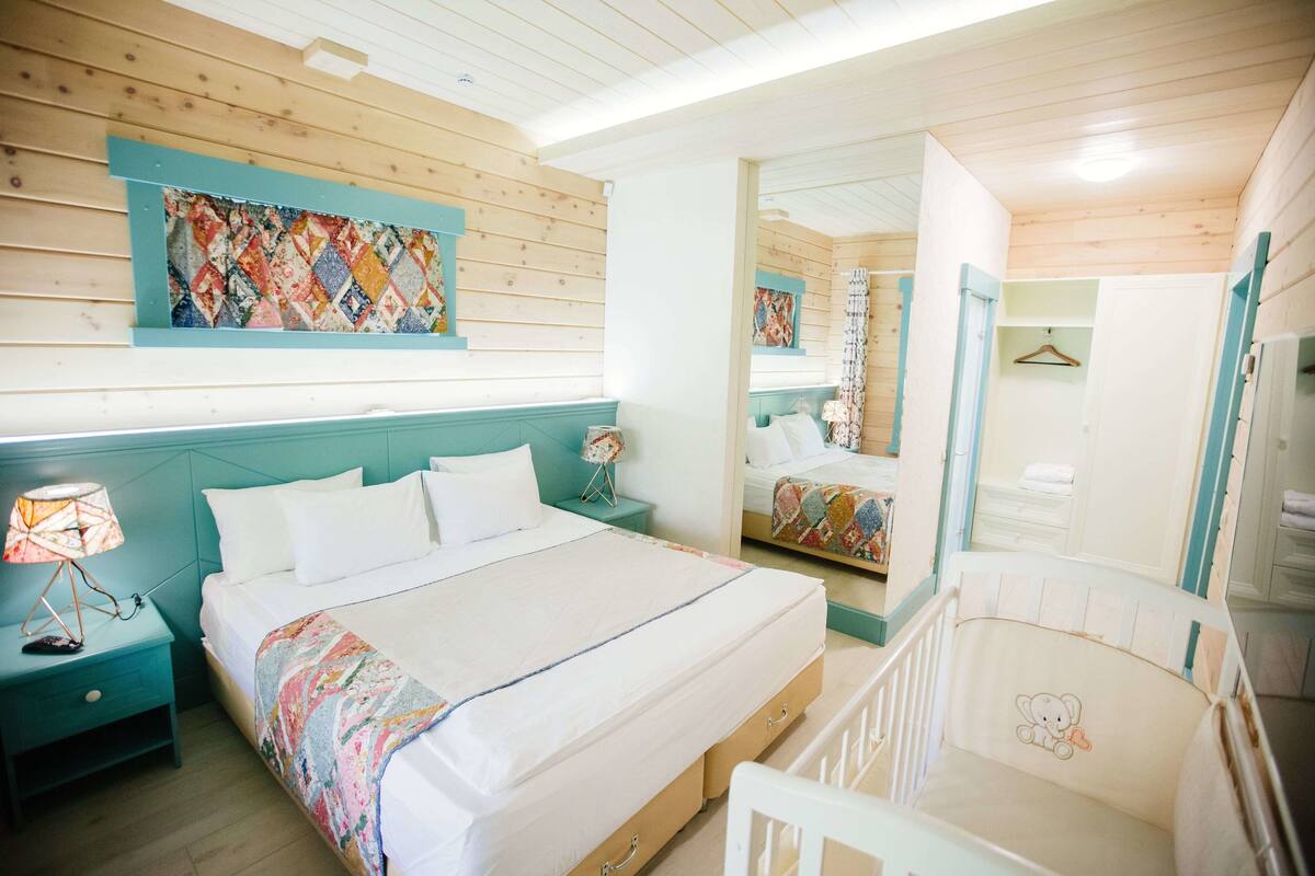 2 chambres, literie de qualité supérieure, minibar, rideaux occultants