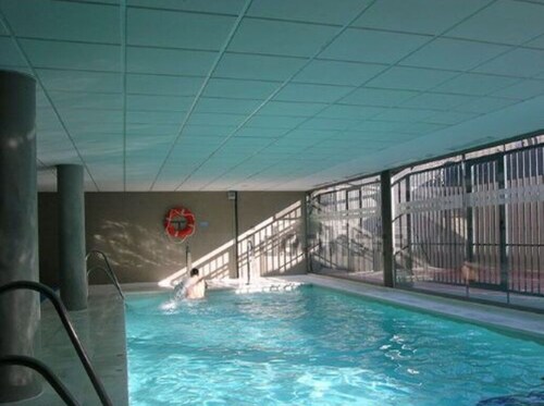 Apartameento Luxury, first line beach, Garage, Wifi, Gym, Pool weather