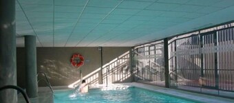 Apartameento Luxury、ファーストラインビーチ、ガレージ、Wifi、ジム、プール天気