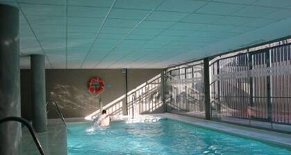 Apartameento Luxury, first line beach, Garage, Wifi, Gym, Pool weather