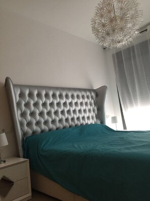 2 bedrooms, iron/ironing board, Internet, bed sheets - Apartameento Luxury, first line beach, Garage, Wifi, Gym, Pool weather (Roquetas de Mar)