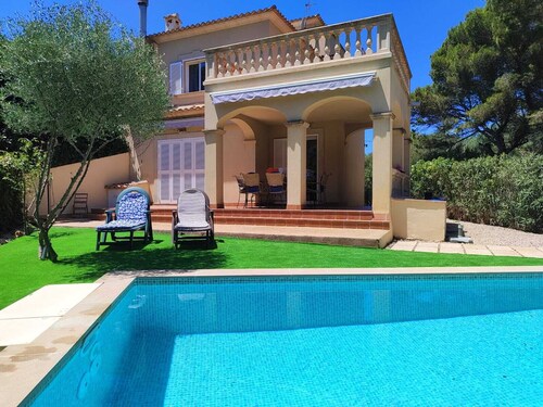 STUNNING VILLA, PRIVATE POOL, AIR CONDITIONING, Wi-Fi, beach, ocean, 3 bedrooms + 3 bathrooms