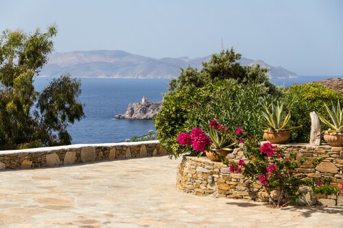 Stylish villa with spectacular sea views at a quiet location near the main town.