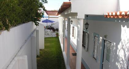 Apartment with backyard, in the old part of the village 5 minutes walk from the beach