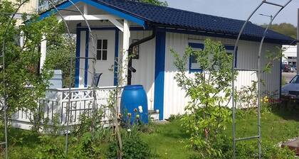 SEK 376 / night / person. New cottage for rent in FALKENBERG with proximity to everything.