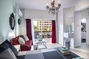 1 chambre, fer et planche à repasser, Wi-Fi gratuit, draps fournis