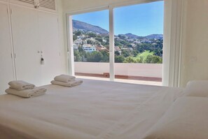 1 soverom, strykejern/-brett, wi-fi (inkludert) og sengetøy