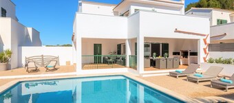 Villa La Calma - beach,private Pool, free AC&WiFi