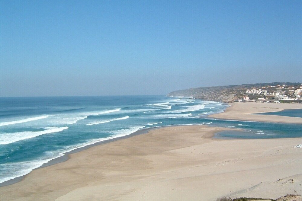 Lovely Silver Coast 2 Bed Apartment with Sea View-Praia D'El Rey