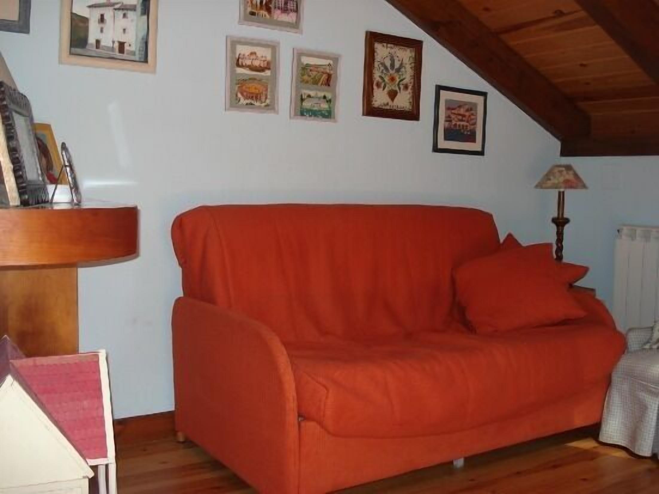 House in Borau Near Astún for 7 people