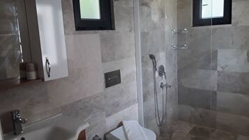 Duschwanne, Bidet