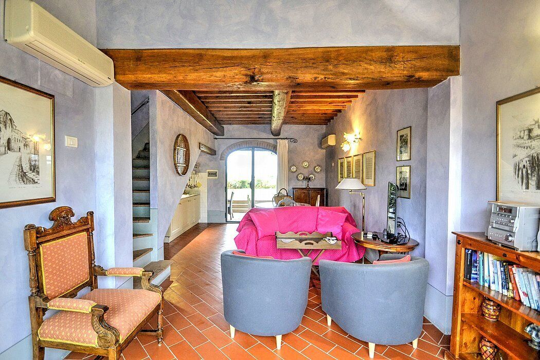 Villa Gilia A: A characteristic and welcoming two-story apartment that is part of a villa surrounded by the greenery, with Free WI-FI.